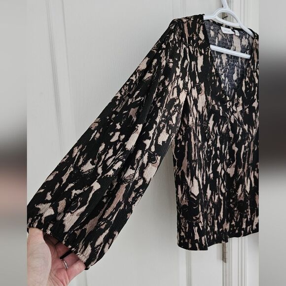 VILA Black and Tan Women's Blouse - Picture 3 of 3